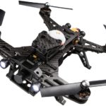 Drones de carreras y tipos de controladoras