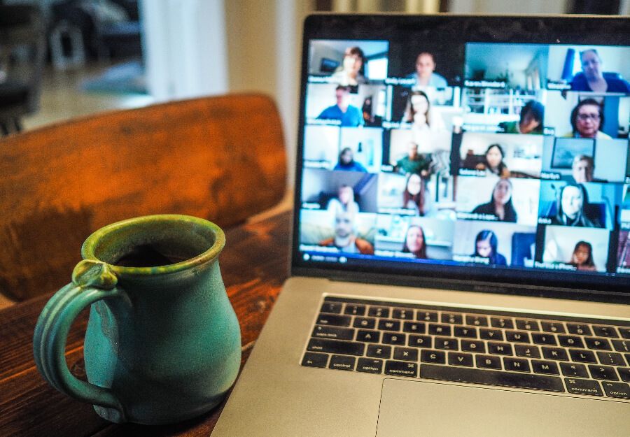 Sesiones de videoconferencia gratis con Ugly Video