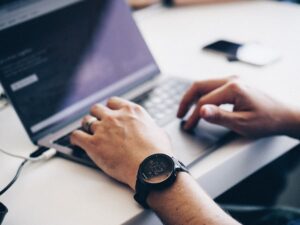 Laptops y smartwatches